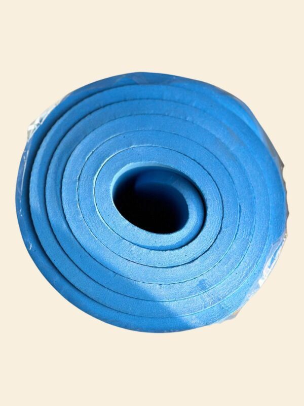 8mm eco-friendly PVC yoga mat in blue